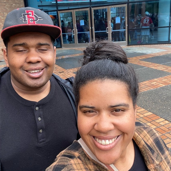 Meet your Posher, Simone - Picture 3 of 15